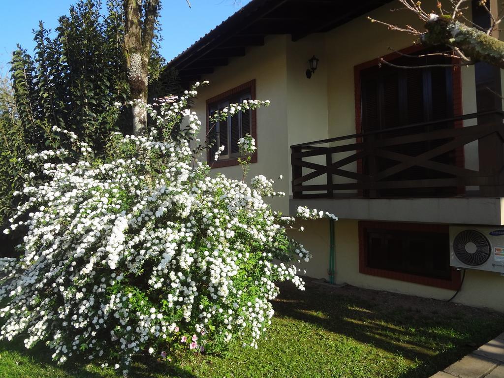 Pousada Floratta Nossa Casa Gramado Luaran gambar